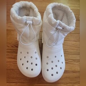 Crocs Classic Neo Puff Boots